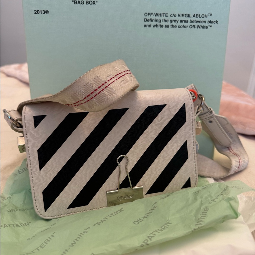 Off-White Binder leather crossbody bag